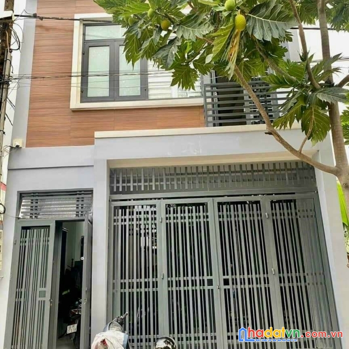 Kẹt tiền hạ giá bán gấp từ 1ty150 còn 980tr, nhà lầu đẹp sau đh cn đồng nai