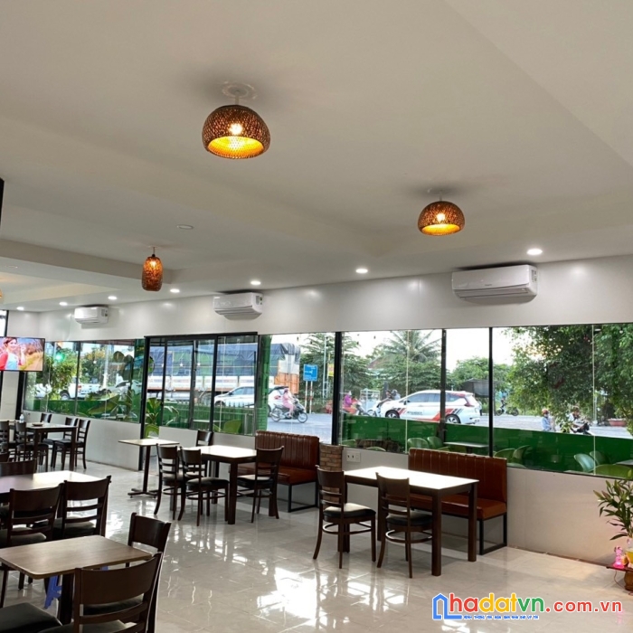 Chính chủ cần sang gấp quán cafe “ngã tư quốc tế” vật chất công cụ mới 100%.( không tiếp quảng cáo)