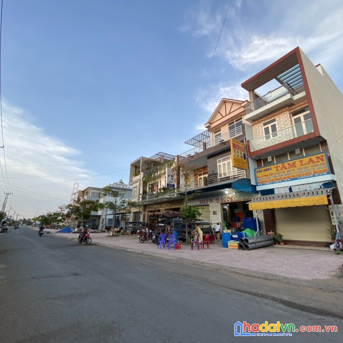 Chợ mới hoạt động rồi khách ơi nhanh tay nhanh tay
 kèo thơm kèo thơm
          - lh: 0377288548