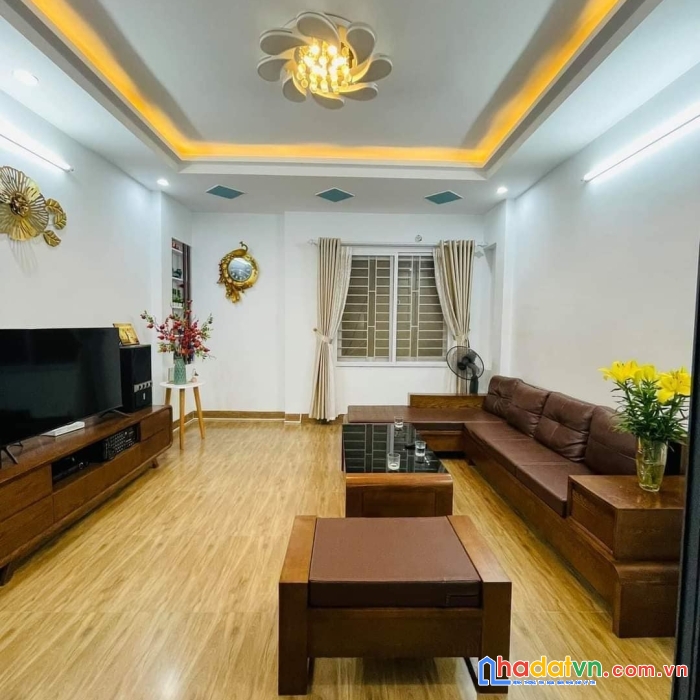 Bán nhà 34 dịch vọng hậu 36m, 5 tầng , 4.5 tỷ