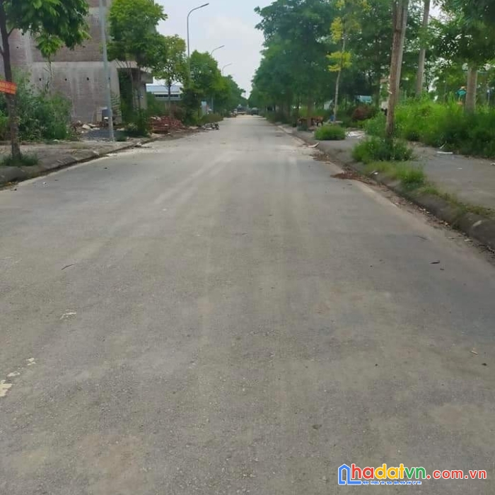 Bán đất phố chợ lương sơn hòa bình - phân lô - kim doanh đỉnh - giá 3.x tỷ