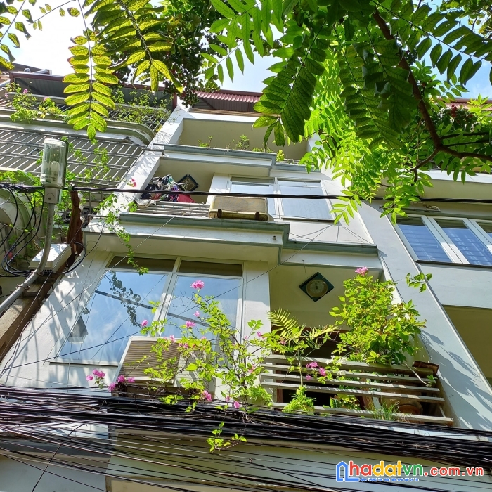 Bán nhà phố tây sơn (đh công đoàn). dt 67m2 x 5 tầng x 3.6m mt x giá 10.6 tỷ.
đất phân lô cán bộ