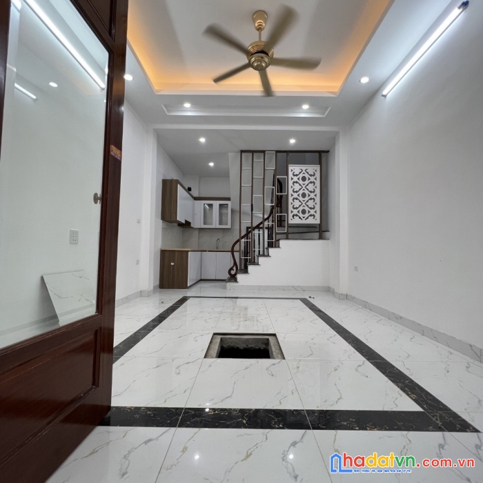 Mái ấm nhỏ xinh hiếm có nhà phúc lợi 30mx5t hơn 2tỷ lh 0868246333