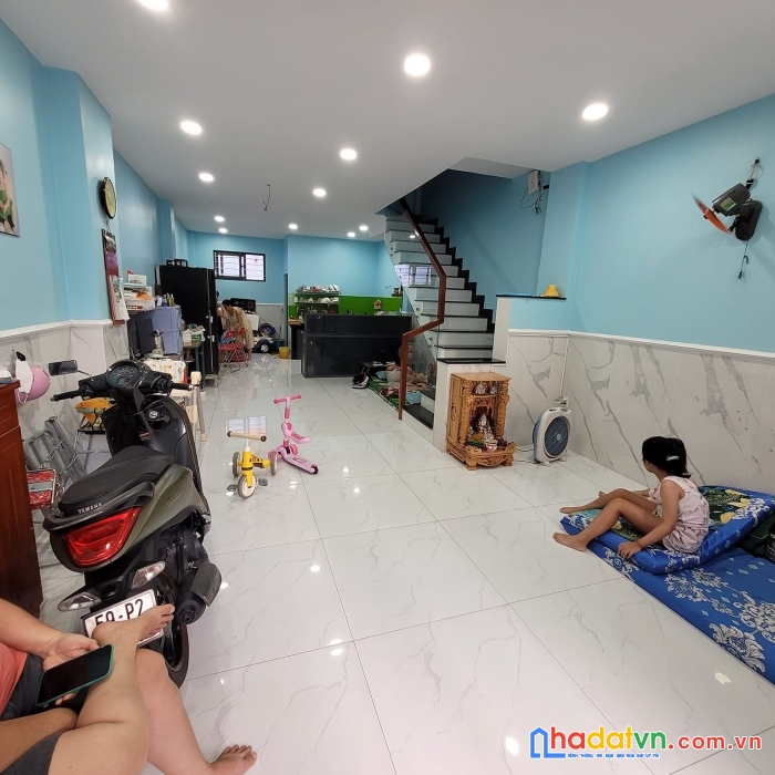 Bán nhà tân bình-âu cơ-sát mặt tiền-53m2 chỉ nhỉnh 4 tỷ