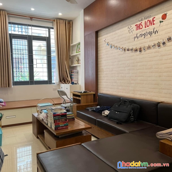 Bán nhà trần tử bình - 5 tầng
chủ tặng gần hết nội thất ở ngay - ngõ ô tô
s: 40m
giá nhỉnh