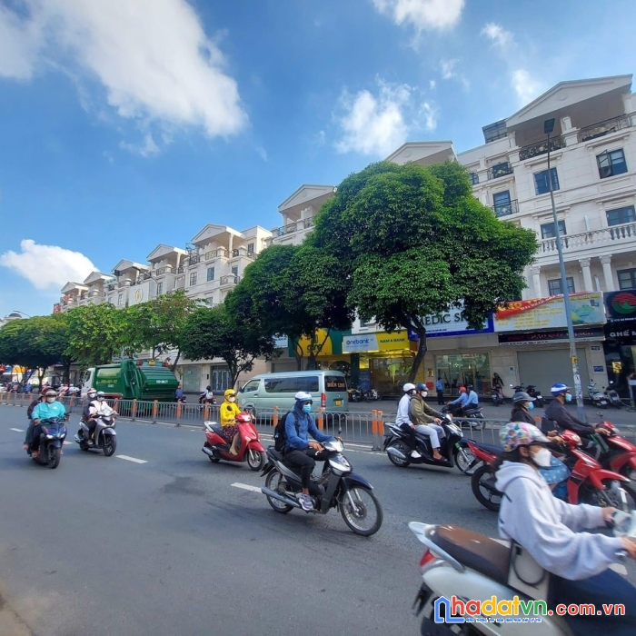 Nhà hiếm có mtkd phan văn trị p.10, 80m2, 3 tầng, view cityland, chỉ 12.9 tỷ.