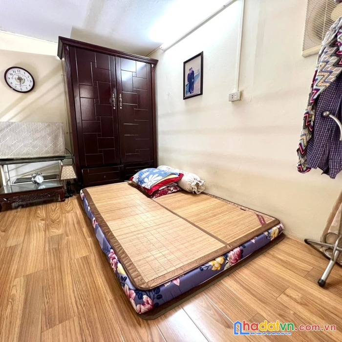 Cần bán gấp nhà phố trần phú, ba đinh,hn,18m2, nhà 2 tầng, giá 2ty1 có thương lượng,