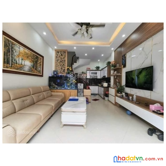 Chính chủ cần bán nhà riêng ngõ 69a hoàng văn thái, ngõ thoáng nhà đẹp full nội thất.