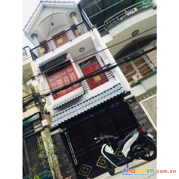 Bán nhà nguyễn quý yêm hẻm xe hơi