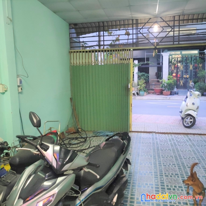 Nhà mặt tiền nguyễn thị sáu tiện kinh doanh thới tam thôn hóc môn