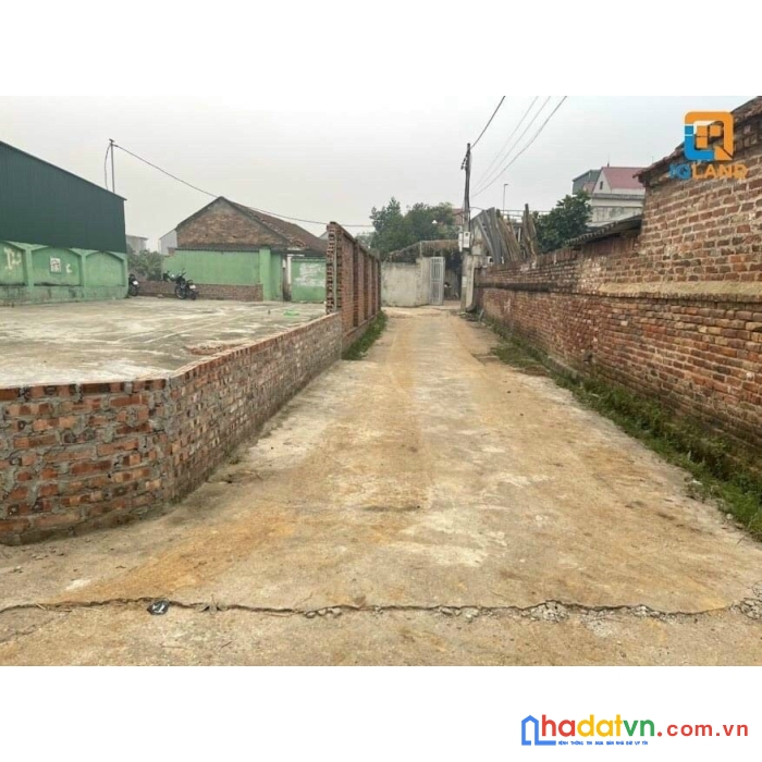 Vị trí đất : bắc thượng, quang tiến, sóc sơn, hà nội
- diện tích :  44,9m2 giá nhỉnh 900 tr bao s