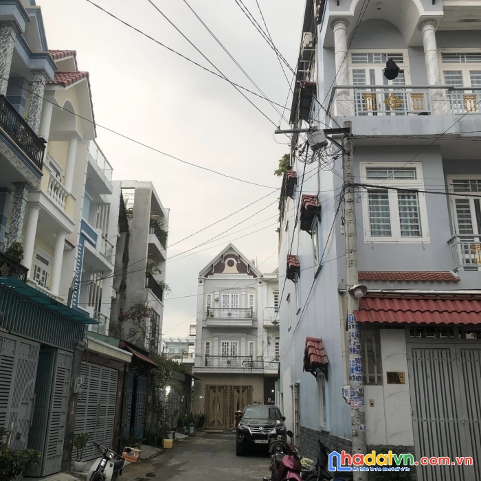 5tầng nở hậu tài lộc. nằm trung tâm q12 khu nội bộ vip toàn biệt thự xe vô tận giường ngủ 90m2 chỉ