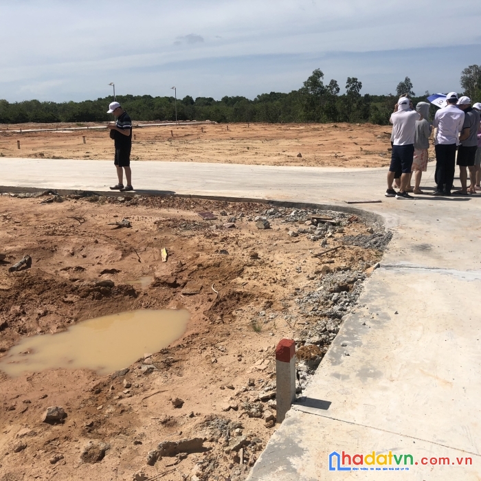 Chỉ 550tr/nền đất ven biển phú quốc tiềm năng x3, sát vingroup