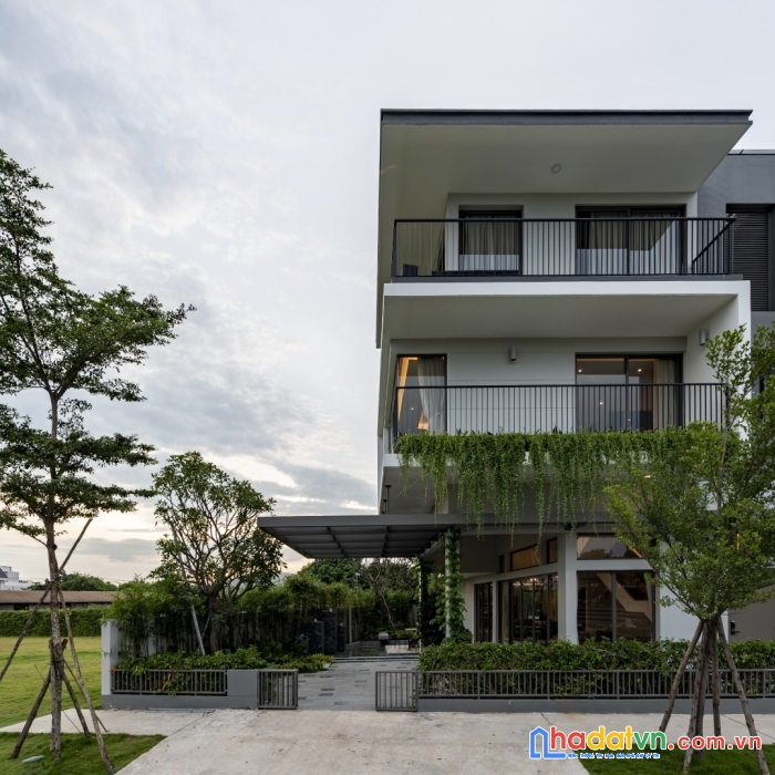 Nhà phố biệt lập the standard - tiện ích resort - nhận nhà ở ngay