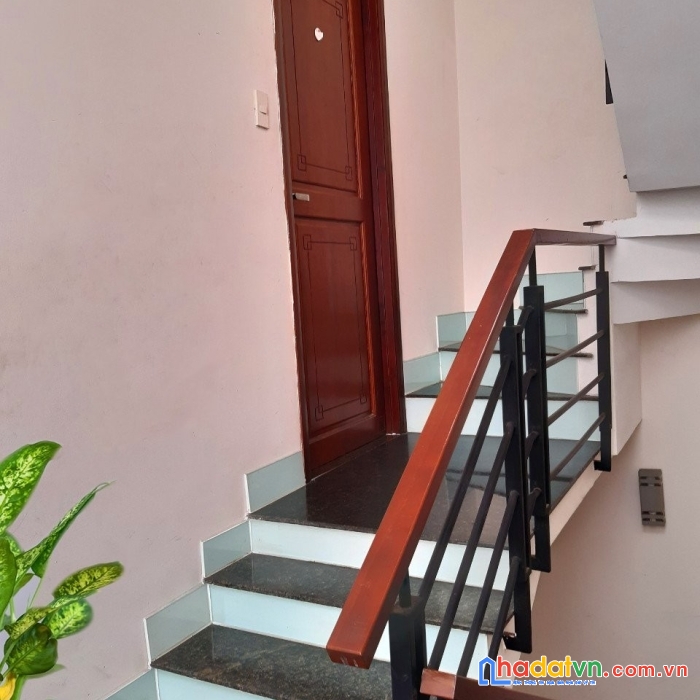 Cửu long 122m2 chỉ có 16.5 tỷ (6.1*20) 4 tầng hđ 60tr/tháng giá rẻ