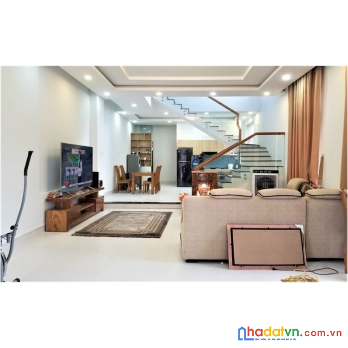 Nhà 2 tầng đúc kiệt ô tô thái thị bôi nội thất vip giá 3 tỷ 450tr - gọi 0905522660
