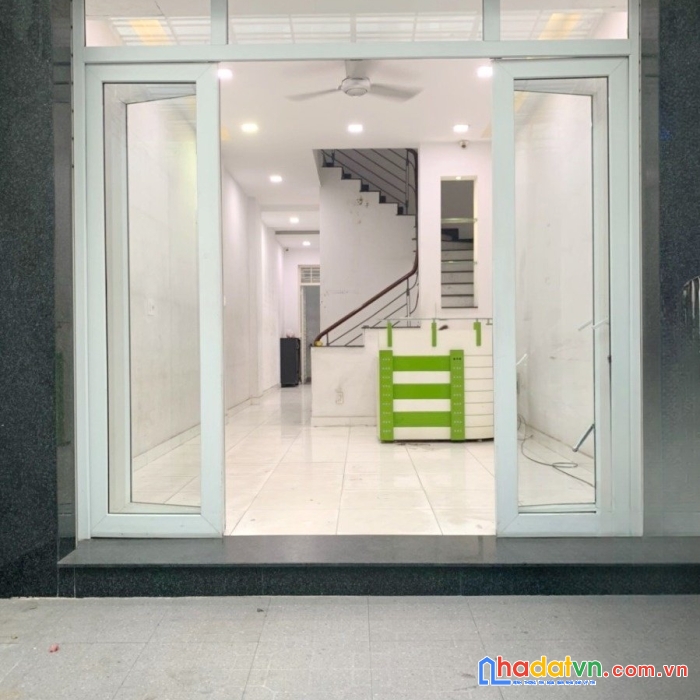 Nhà bán vị trí đẹp sát mt dương bá trạc 4 tầng p1q8 giá 7tỷ250