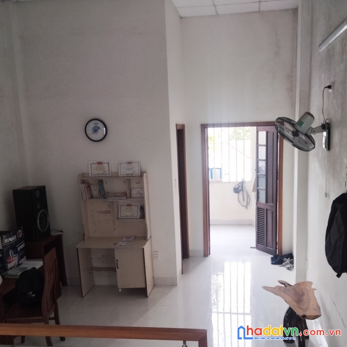 Bán gấp. nhà 2 lầu, 80m2. khu phước mỹ. cạnh biển. ở và kinh doanh