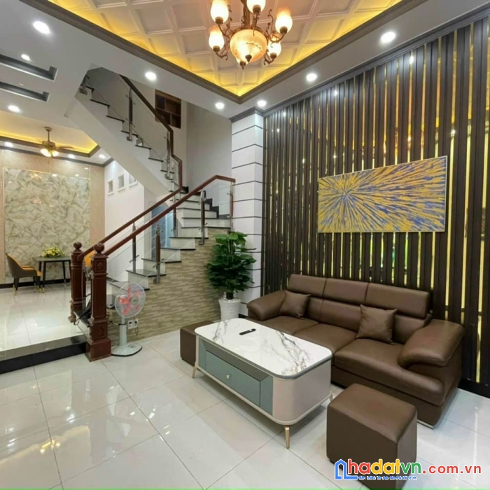 Bán nhà phú thuận q7, 84m2, 4 tầng, 4pn, 5wc, ô tô vào tới nhà, nhà đẹp, mới