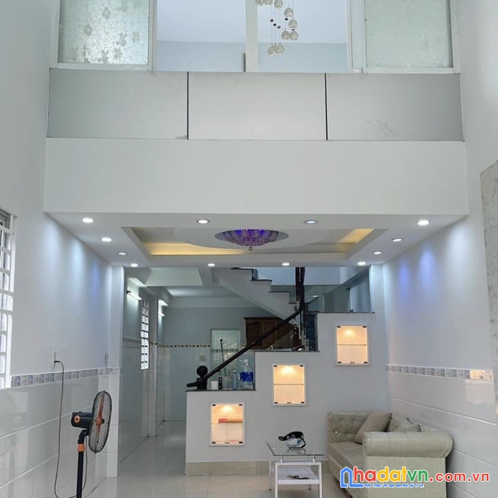 Bán nhà kiều đàm, 80m2, 3 tầng, 4pn, 3wc, 8.5 tỷ, hẻm ô tô chạy tới nhà.
