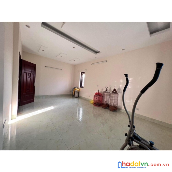 Biệt thự khủng- bắc cầu – ngọc thụy-160m2-mt hơn 10m- 4tầng. nhỉnh 9 tỷ