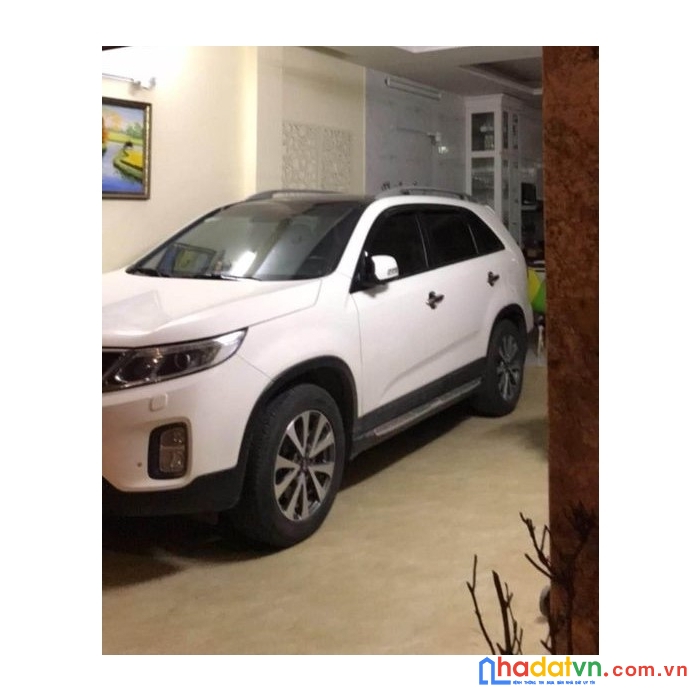 Nhà rộng bề thế phân lô bộ công an lô góc 2 mặt ngõ trước nhà ô tô tránh vào nhà.