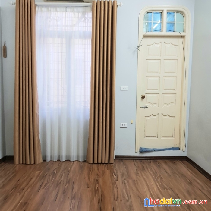 Bán nhà ngõ văn chương, 2 tỷ, 4 tầng, nhà còn mới đẹp, đầy đủ công năng