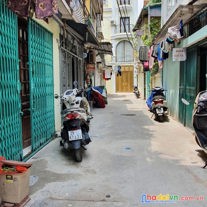 Hiếm – tập thể đống đa – ngõ rộng ô tô đỗ cửa – lô góc 2 mặt ngõ – kinh doanh.