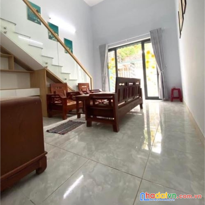 Bán nhà 2 tầng mặt tiền bàu trảng giá 4 tỷ 200tr gọi 0905522660