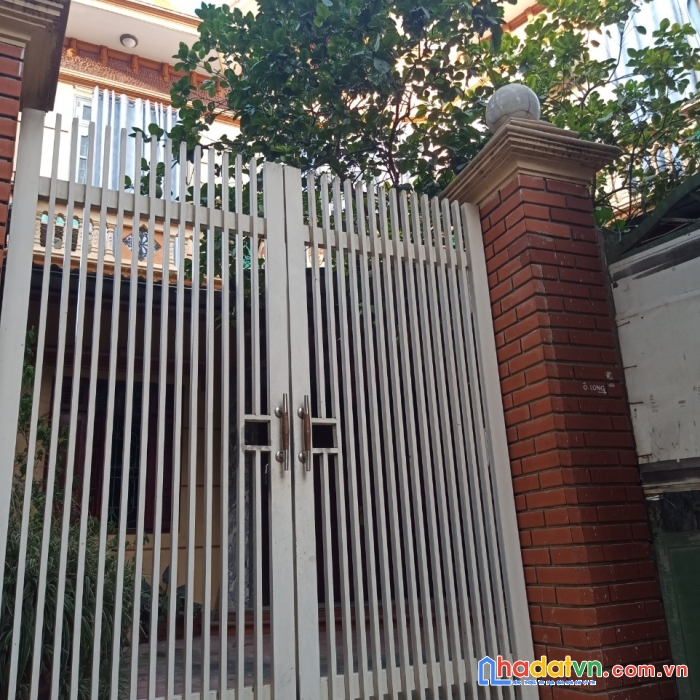 Bán biệt thự 2 tầng phố chùa thông thị xã sơn tây 148m2 - ô tô vào nhà - giá 3 tỷ 50