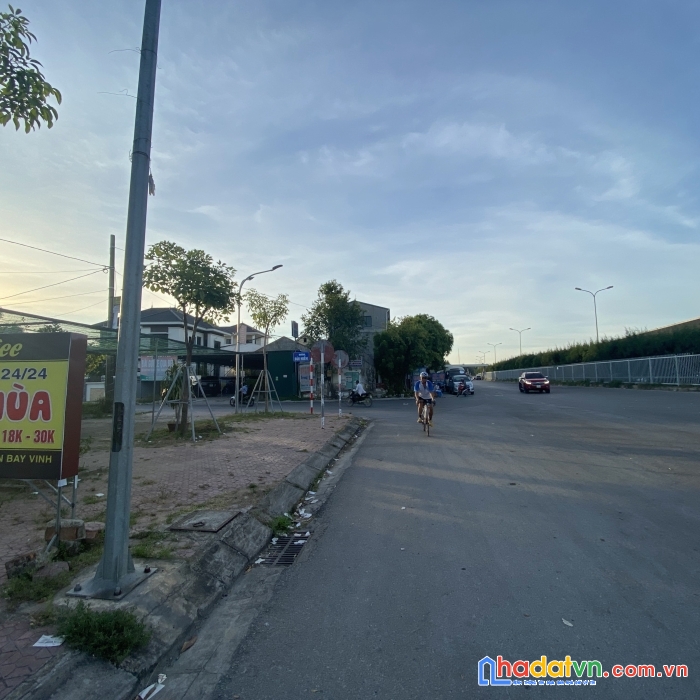 Bán đất xóm 15 xã nghi kim cách đường sân bay vinh 120m