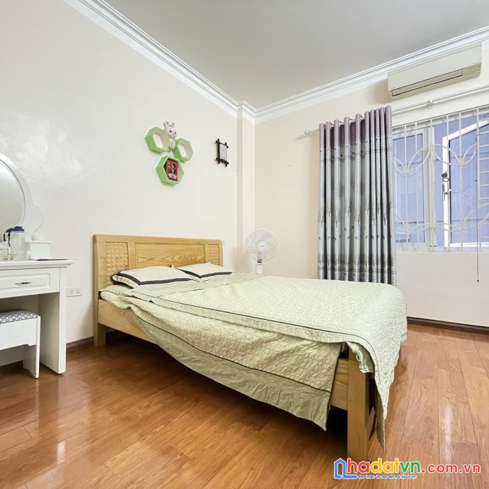 Giá đầu tư, giá lướt, đường nguyễn ngọc vũ-cầu giấy, 80m2, có 8,4 tỷ, có tl sâu.