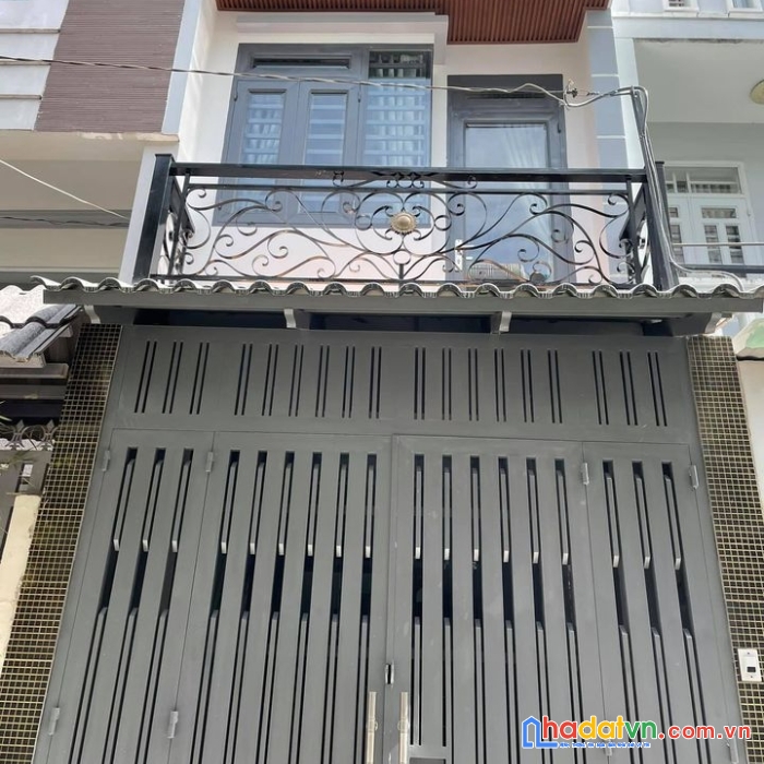 Hẻm 150/ nguyễn duy dương. dt:3.5m*13.5m. gía: 4.5 tỷ