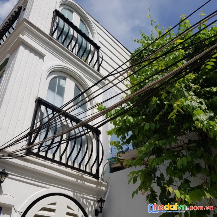 Ko tin nổi, bán nhà nguyễn văn nghi, 36m2, 3 lầu, giá 1.82 tỷ còn tl