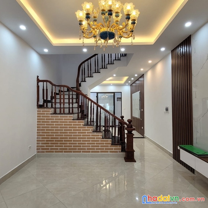 Bán nhà 5 tầng mới phố hoàng như tiếp long biên 45m2 hơn 4 tỷ 0973070745