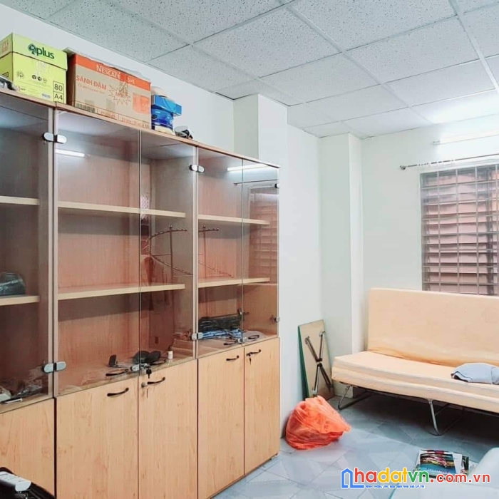 Bán nhà 4 tầng nguyễn hiền, dt36m2 chỉ 8.3 tỷ, 3 bước ra mặt tiền