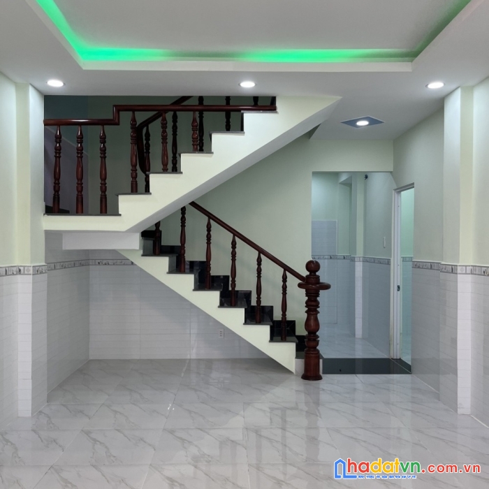 Bán nhà trần văn ơn, tân phú , 2 tầng, 4pn , nở hậu giá 4.9 tỷ