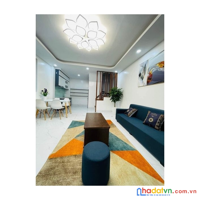 Nhà 401 xuân đỉnh giá chỉ 4tỷ x 5 tầng
ô tô dừng đỗ cách vài bước chân - lô góc - nhà đẹp  - tiện