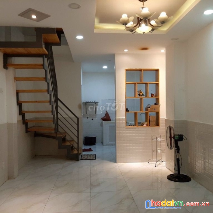 Cần bán căn nhà vị trí đẹp tại phường 2, quận bình thạnh