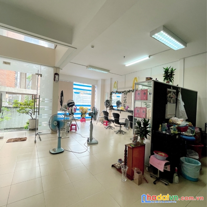 Chủ chuyển nhà cần bán gấp căn hộ tầng trệt cc phú gia hưng, >110m2, bán gấp 3.45 tỷ