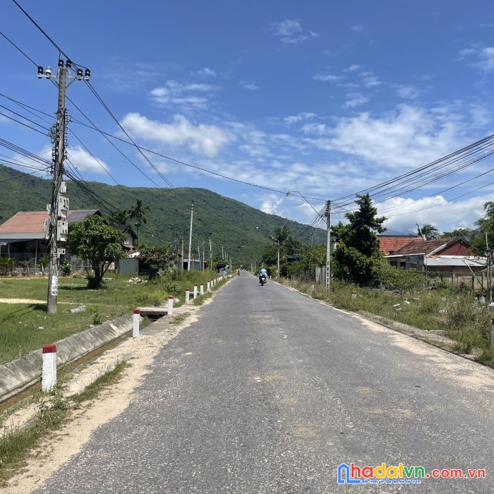 Bán đất mặt tiền đường dt7 ninh thọ, ninh hoà.