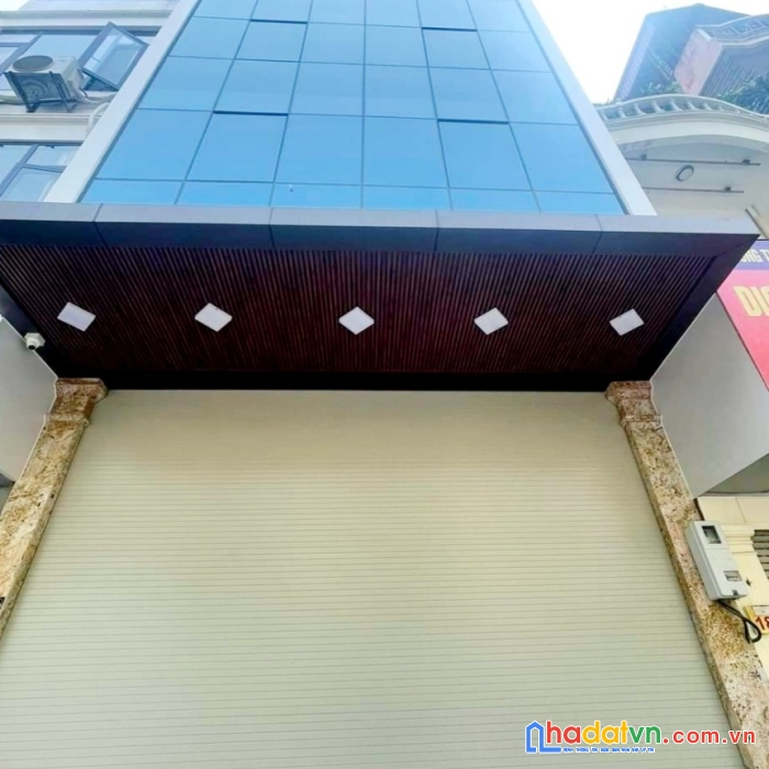 Đất mặt phố võ chí công, vỉa hè đá bóng, kd khủng, xây tòa nhà, dt45m, giá chỉ 16 tỷ.