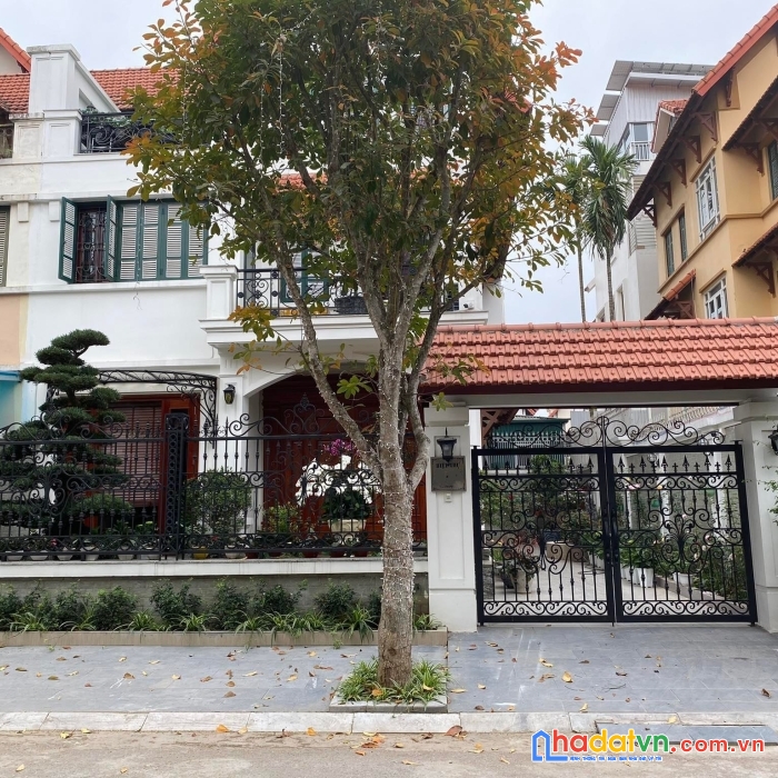 Biệt thự việt hưng, dt200m2, an sinh đỉnh, không gian đẳng cấp.