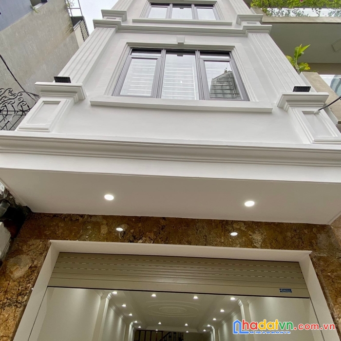 Nhà mới đẹp, ô tô ngủ trong nhà 50m2x5t bồ đề long biên nhỉnh 9 tỷ.