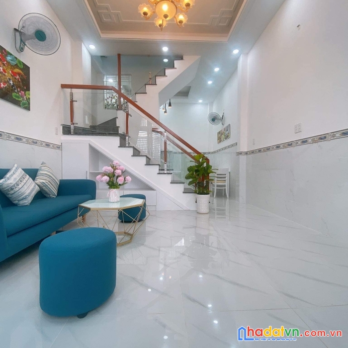 Bán nhà phú thọ hoà gần trường thpt trần phú, 52m2, 3 pn, chỉ 4 tỷ 3