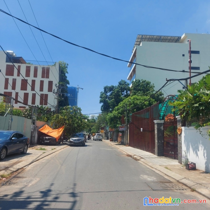 Nhà mặt tiền chế lan viên, lô góc, gần biển, 715m2, giá 5 tỷ 99
