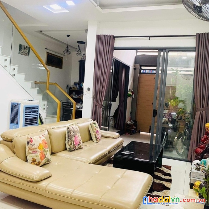 Bán nhà siêu đẹp đinh tiên hoàng, 3 tầng, 60m2, chỉ 3 tỷ 15