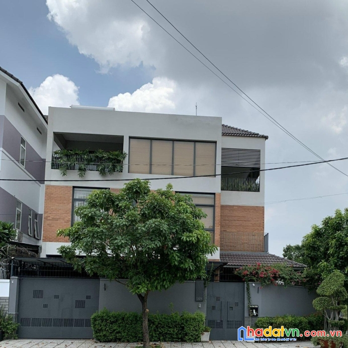 Sốc bán nhà mặt phố thuỵ khuê 350m biệt thự quận tây hồ giá bằng nửa thị trường