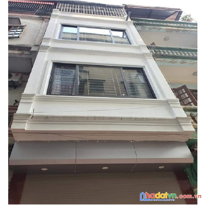 Nhà mt đống đa, 4 tầng, ngang 4.5, 10.5 tỷ