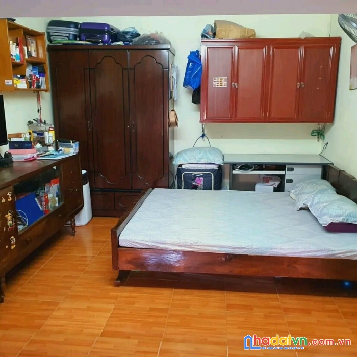 Siêu hiếm căn rộng phố hoàng quốc việt mà chỉ 1.81 tỷ (dưới mức)